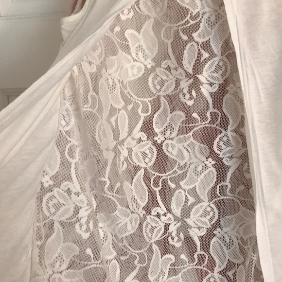 Women’s sheer graphic tank. Size Medium - Picture 4 of 5